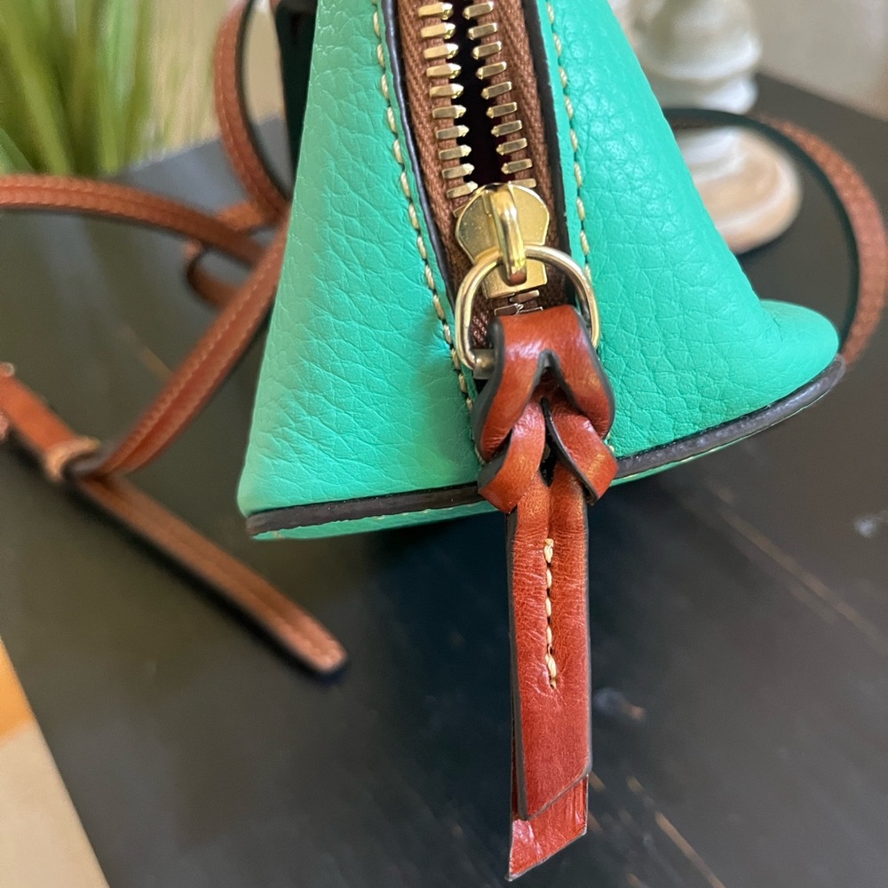 Dooney & Bourke Trixie leather crossbody bag in color Jade. New Without Tags - Picture 8 of 10